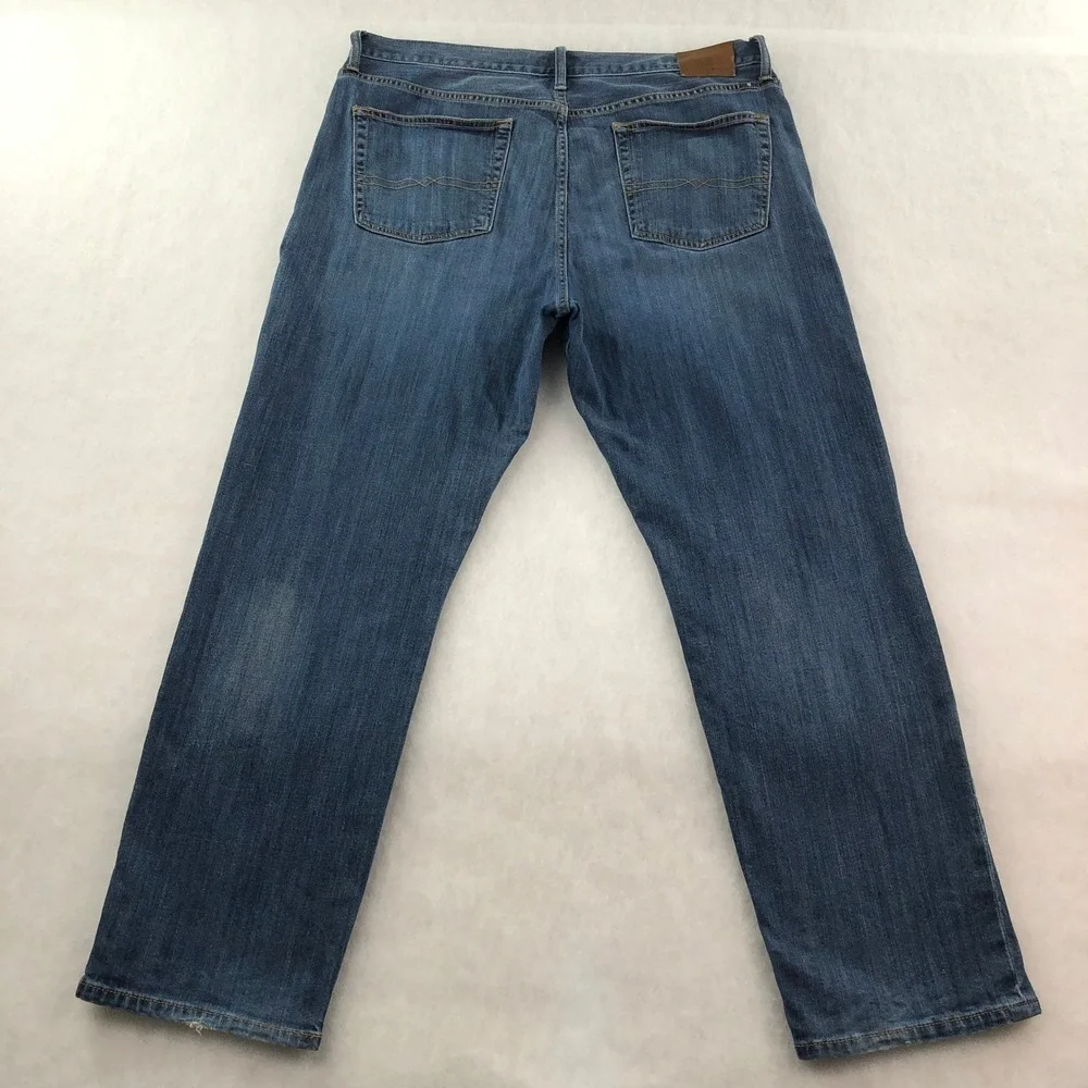 Lucky Brand 429 Mens 38x30 Blue Cotton Blend Button Fly Classic Straight Jeans